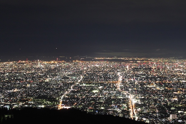 生駒山から見る美しい夜景