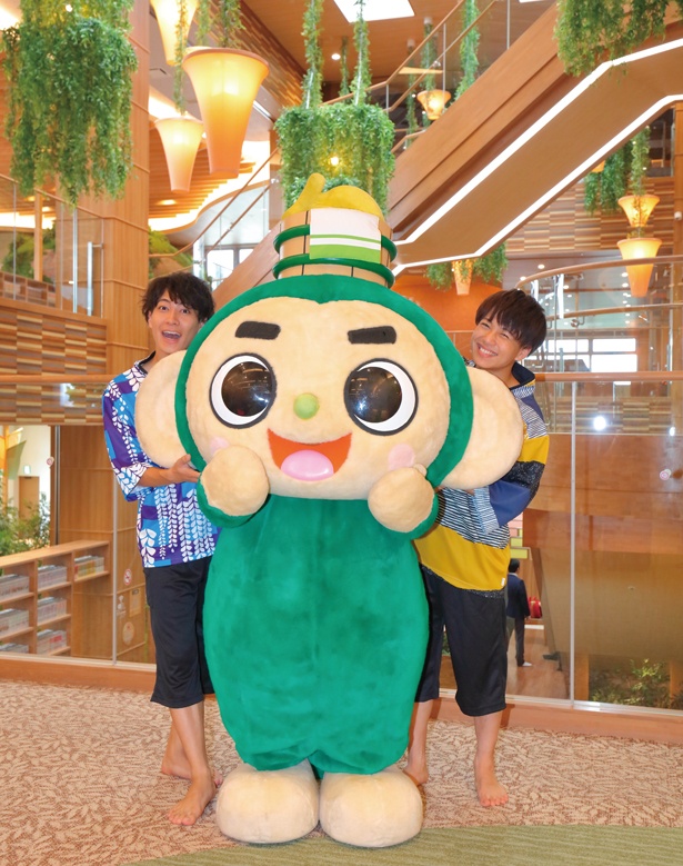 ボイメン研究生が「RAKU SPA GARDEN 名古屋」を大紹介！