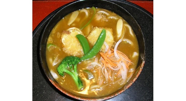 8月2日は「カレーうどんの日」！　記念日にあわせて新メニューが続々登場