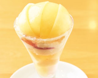 老舗パーラーの限定桃パフェ！フルーツパーラー キムラ 阪急三街店
