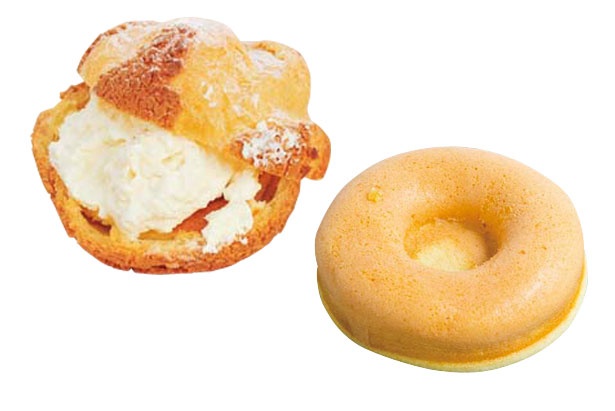 「釜焼きシュークリーム」(250円、左)は土日祝限定。手焼き豆乳とおからのドーナツ プレーン(170円、右)/まめ清 有馬ドーナツ店