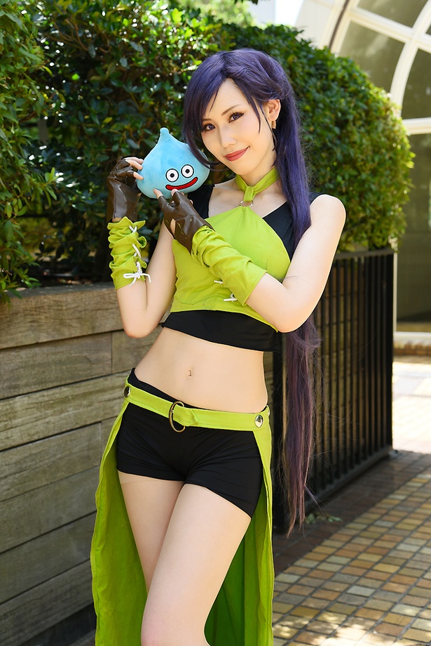 『ドラゴンクエストXI 過ぎ去りし時を求めて』のマルティナに扮する ゆづきさん