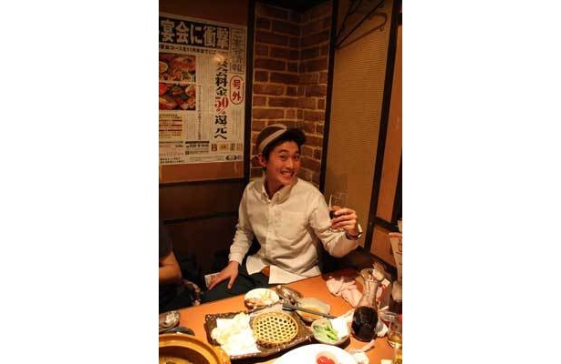 カメラを向けると必ず表情を作ってくれた「柳正敏」