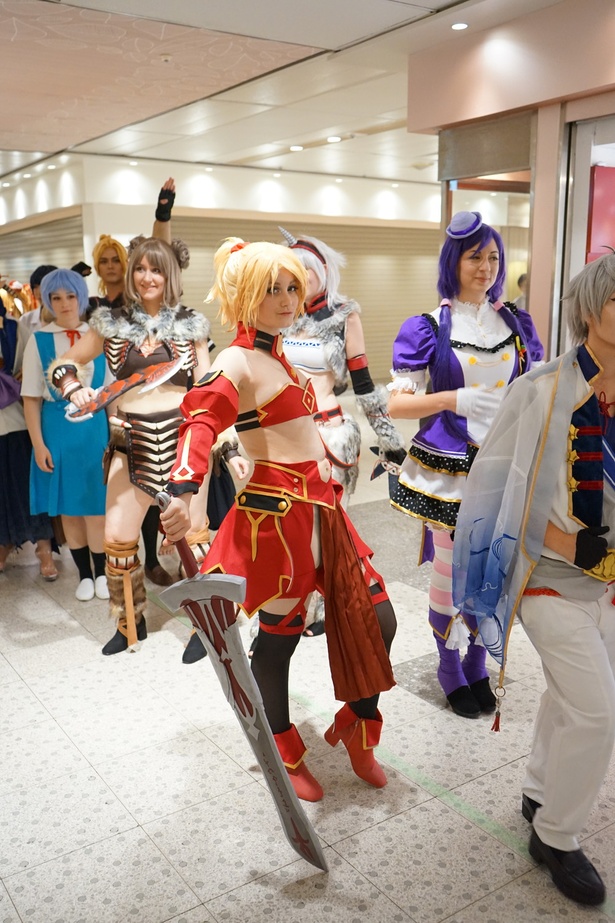 《フォトレポート》いよいよ本番！コスサミ前夜祭＆夜の地下街パレードにいってきた