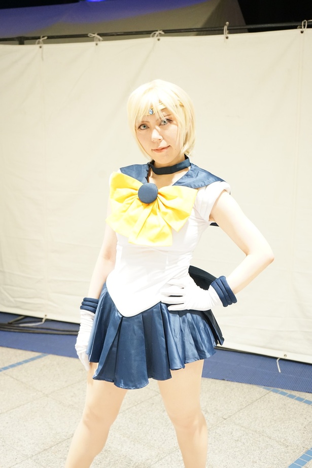 「美少女戦士セーラームーン」のセーラーウラヌスに扮したそらまねさん