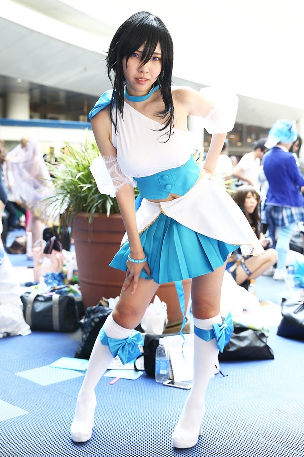 「魔法少女 俺」の御翔桜世に扮した六糖(むとう)さん