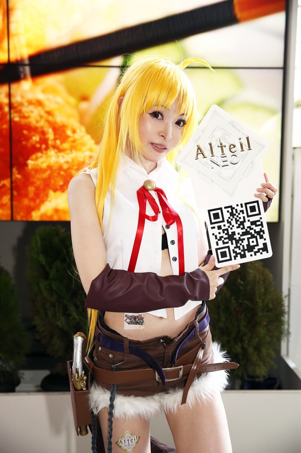 「アルテイルNEO」のユーニに扮したまゆろんさん