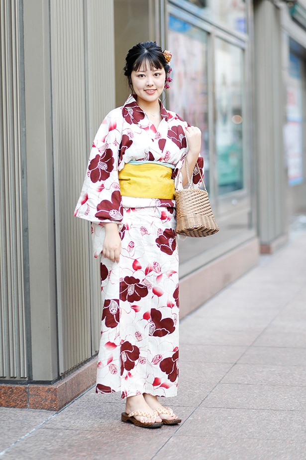 福岡の花火大会で見つけた浴衣美人