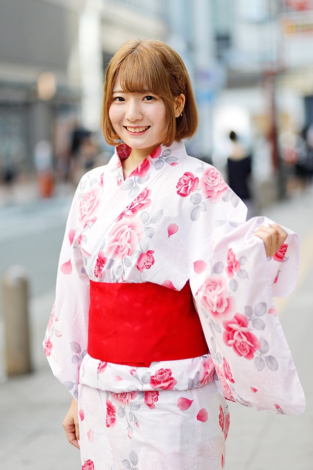  福岡の花火大会で見つけた浴衣美人