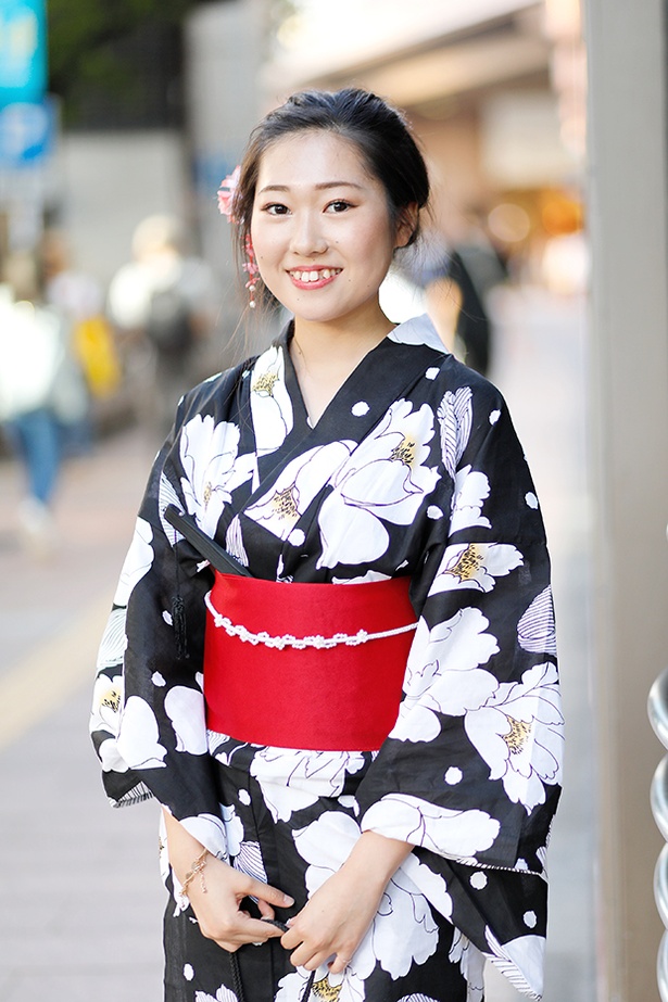 福岡の花火大会で見つけた浴衣美人
