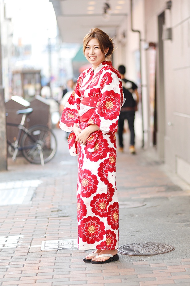 福岡の花火大会で見つけた浴衣美人