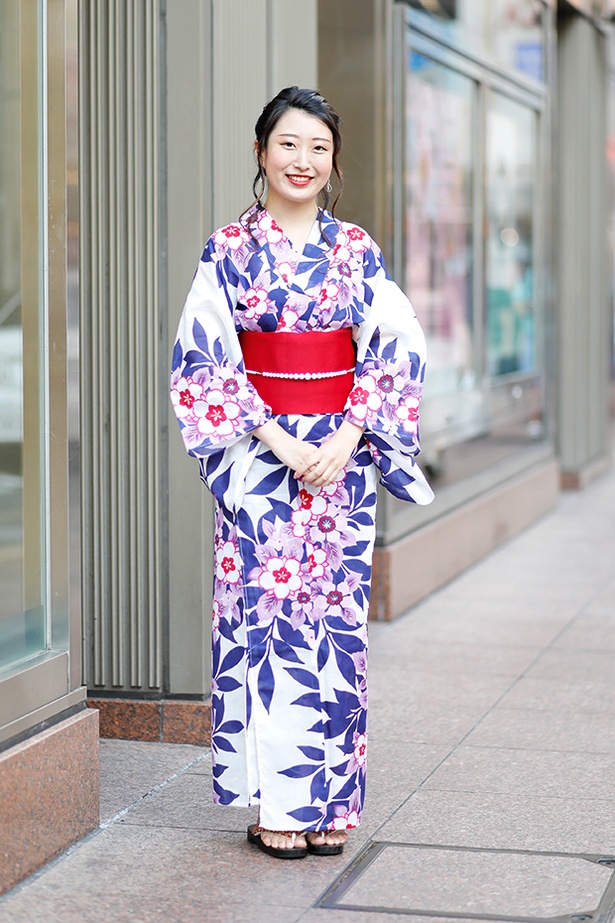 福岡の花火大会で見つけた浴衣美人