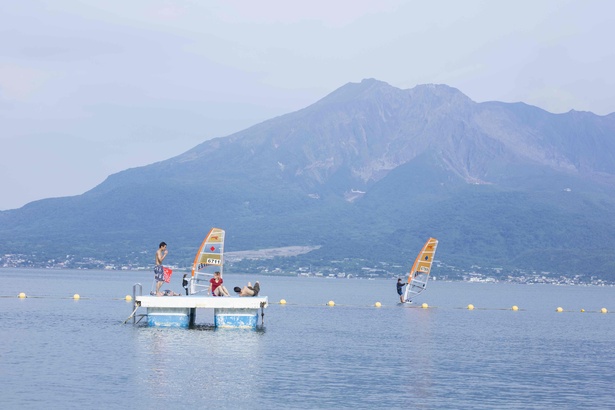 夏休みにおすすめ 桜島が目の前ド迫力 鹿児島 磯海水浴場 は周辺施設もあわせて楽しみたい ウォーカープラス