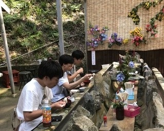 権現山流しそうめんで暑い夏に一服の涼を