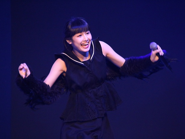 There There Theresのカイ、有坂玲菜、平澤芽衣、朝倉みずほ、小島ノエが8月5日、「TOKYO IDOL FESTIVAL 2018」(8月3日~5日、お台場・青海周辺エリア)のDOLL FACTORYに出演した
