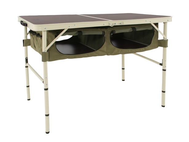 安定感があり、使いやすい高さの「グッドラックテーブル」