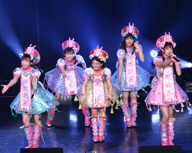 世界にKAWAIIジャパンアイドルカルチャーを発信するアイドル・わーすた