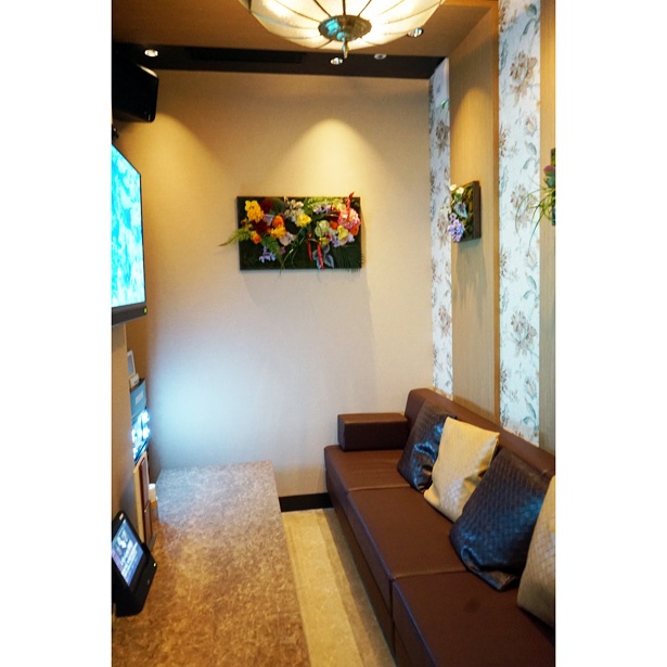  4人用個室「Bangkok」(30分、3000円)