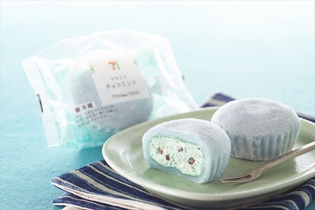 青色の”もち”が見た目にも爽やか！「もちとろ チョコミント」