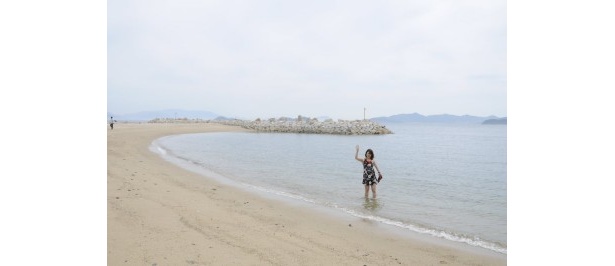 女木島の海岸にて。思わず叫びたくなるほどの爽快感！
