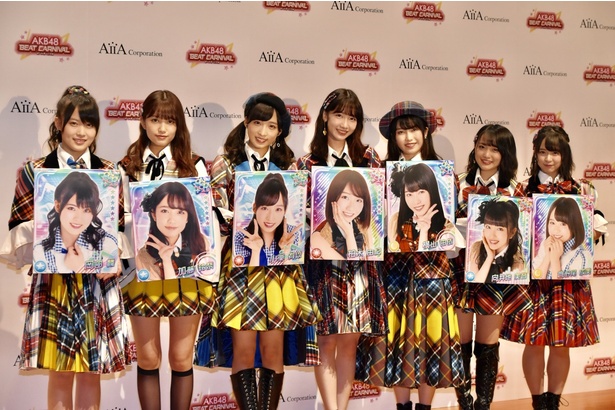 発表会に出席したAKB48のメンバー