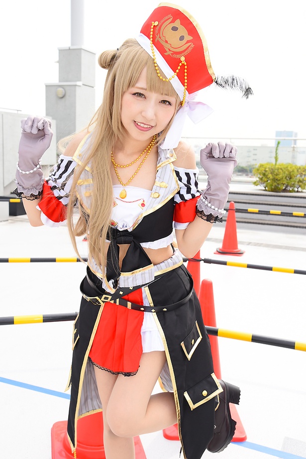 『ラブライブ！』の南ことりに扮する あきらさん