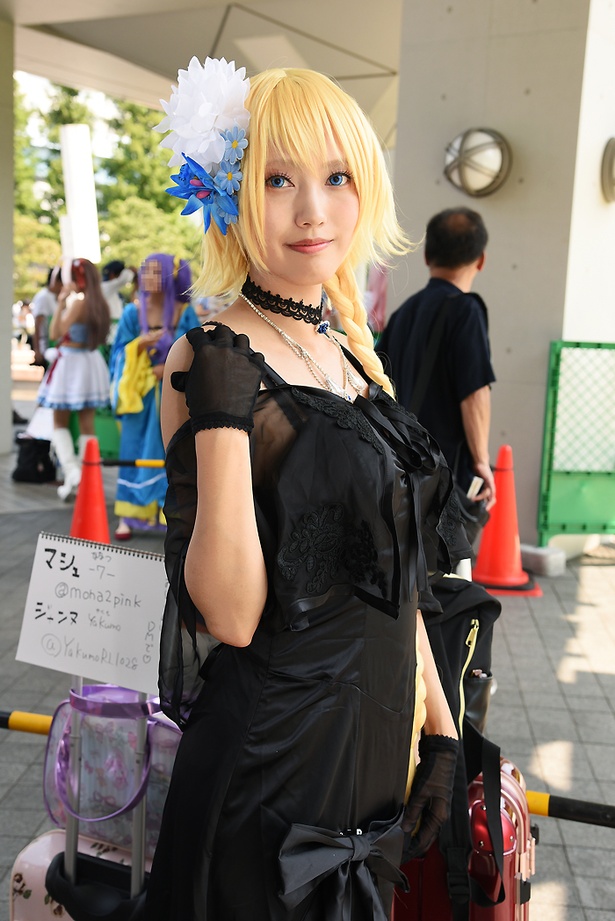 『Fate/Grand Order』のジャンヌ・ダルクに扮する八雲さん