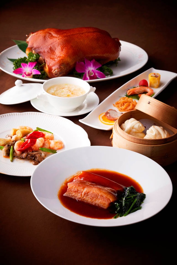 中国料理 大観苑「デリシャスディナー」(8400円)。料理長おすすめのコースに北京ダックを追加。通常価格1万円相当