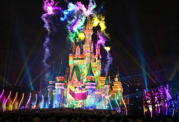 「Celebrate! Tokyo Disneyland」(1/7)