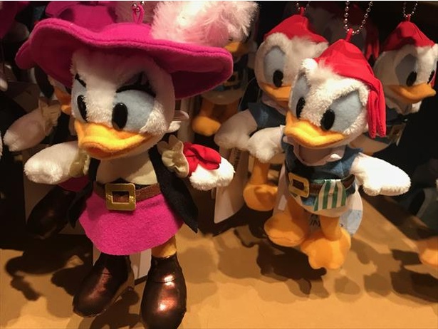「ディズニー・パイレーツ・サマー」グッズ(1/3)