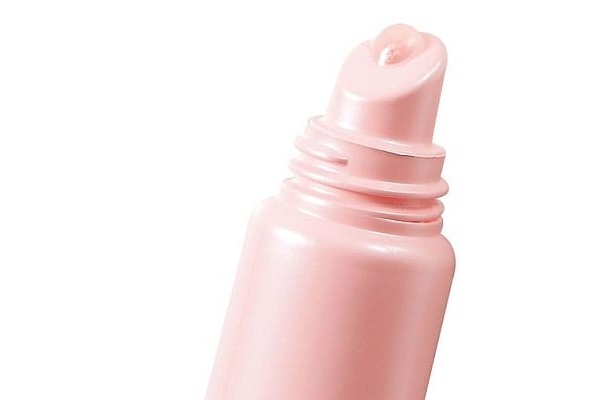 たっぷりの美容成分でキュートなアヒル口に！