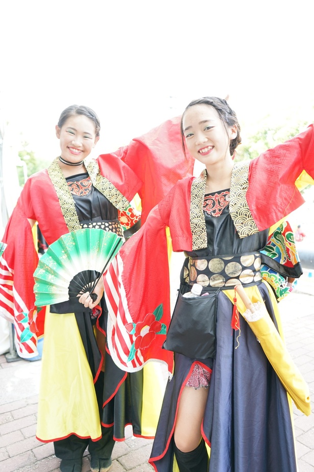  会場で見つけた華やかな踊り手たち