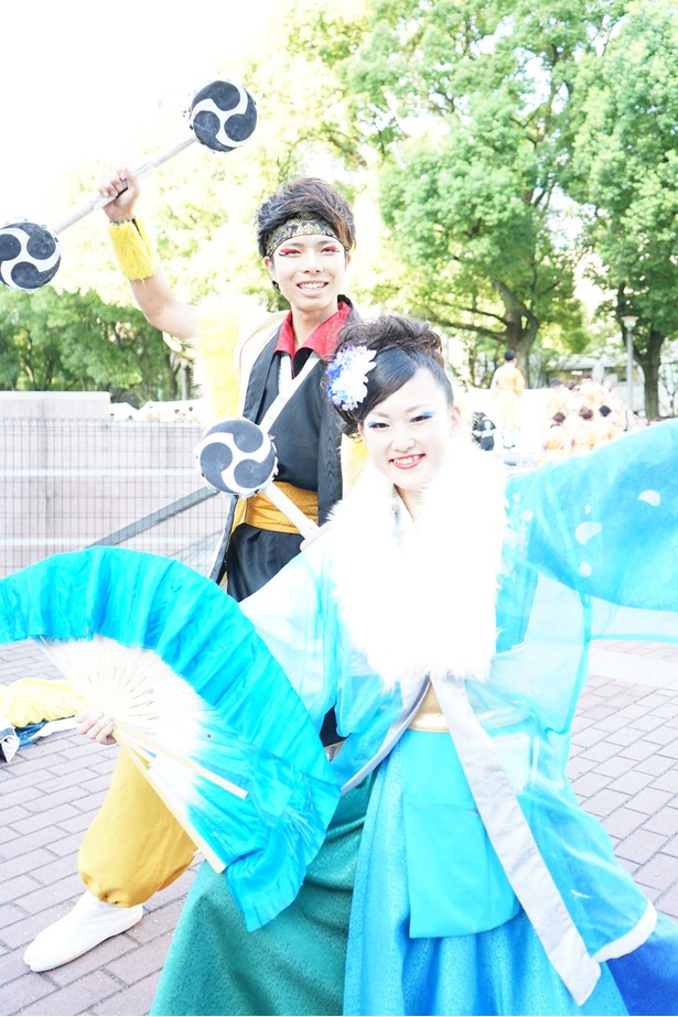  会場で見つけた華やかな踊り手たち