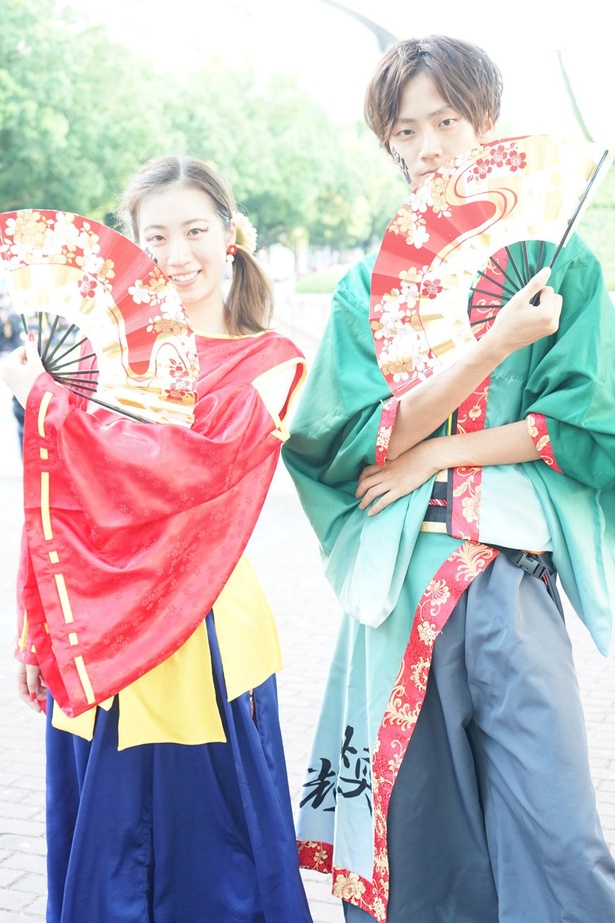 会場で見つけた華やかな踊り手たち