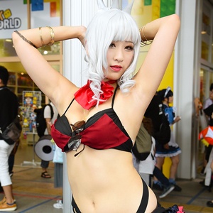 水着姿の Fgo レイヤーがずらり 魅惑のコスプレ美女たちと世界コスプレサミット18をふり返る 画像14 Webnewtype