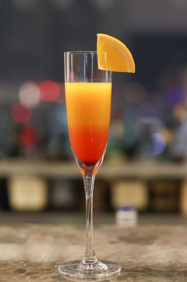 東京の刺激的な夕焼けをモチーフに