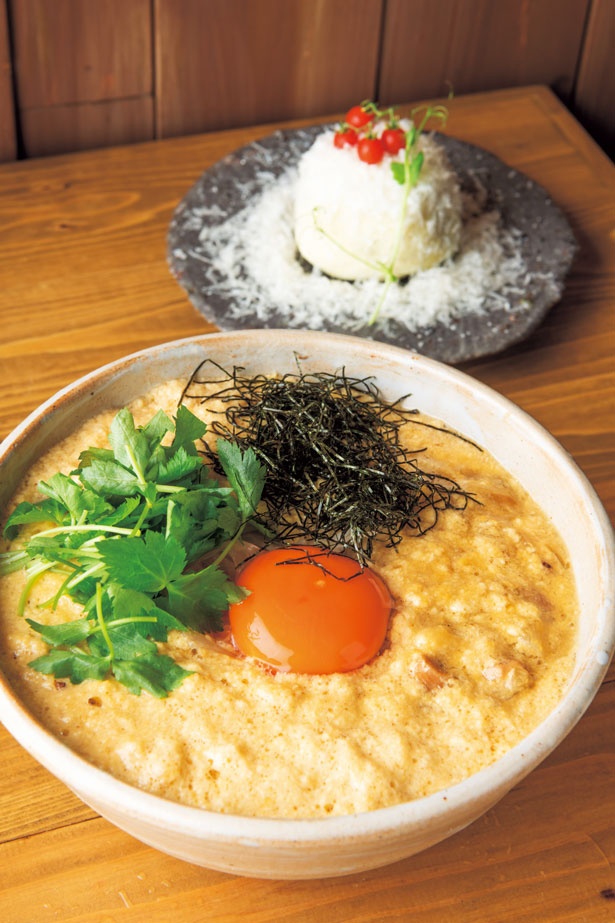 朝締め鶏の焼き鳥とふわふわ卵の親子丼を味わって 炭火焼き鳥 鶏尽 ウォーカープラス