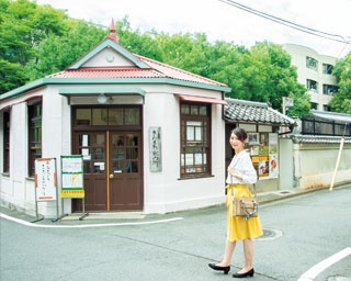 見頃のコスモスに、牧場アイスや豆腐スイーツも！花と食べ歩きを楽しむ奈良きたまち町屋めぐり