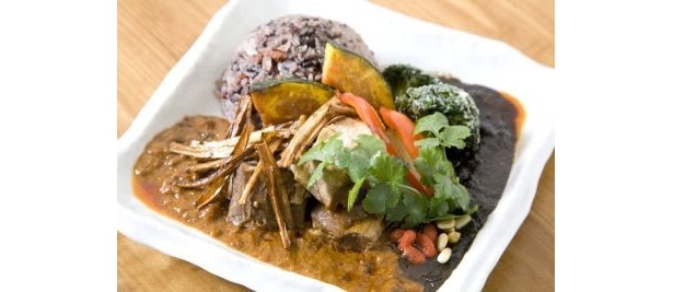 【写真】オシャレな“女子向きカレー”にはこんなメニューも！