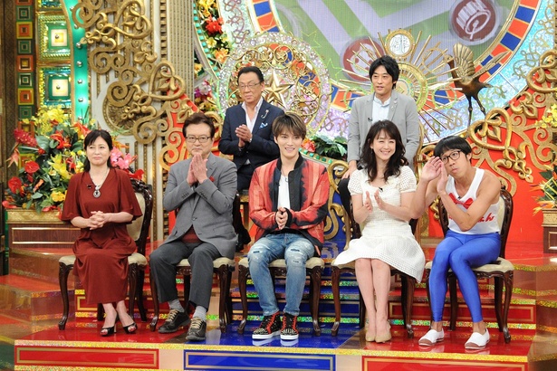「俳句の才能査定―」に挑戦する出演者たち