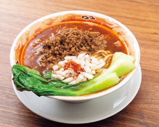 個性がたっぷり！超粗挽きなミンチやゴマを練り込んだ自家製麺が癖になる「担担麺の掟を破る者」