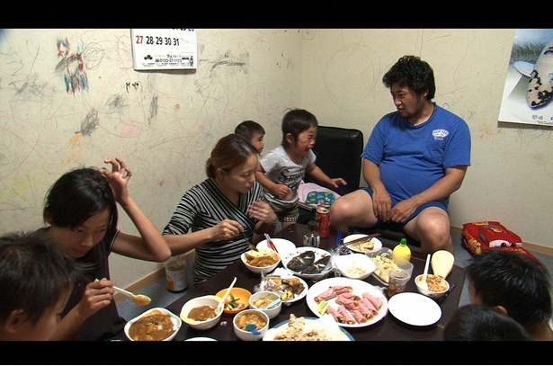 大家族のリアルな姿に密着