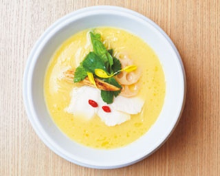独創的な至極のメニューがめじろ押し！濃厚鶏白湯スープが美味い「銀座 篝 ルクア大阪店」