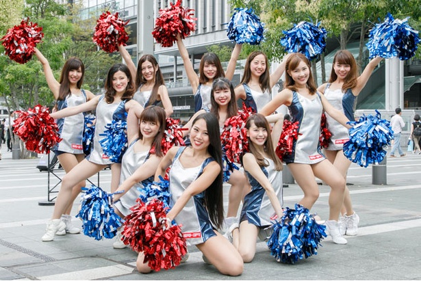 12期生が加わり、11人体制となった福岡のチアダンスチームRFC(アールエフシー)