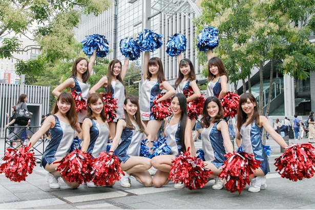 12期生が加わり、11人体制となった福岡のチアダンスチームRFC(アールエフシー)