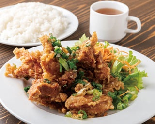 ウマさ＆ボリューム＆コスパ全てに驚き！イタリア大衆食堂 堂島グラッチェ 福島店の唐揚げ定食