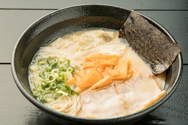 五右衛門釜仕込 とんこつラーメンGOJOH(福岡市博多区住吉) / 「五常ワンタン麺「礼」」(750円)