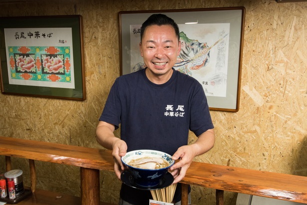 「くさみがなく、うどんのような独特の食感も楽しんでください」店主・長尾さん