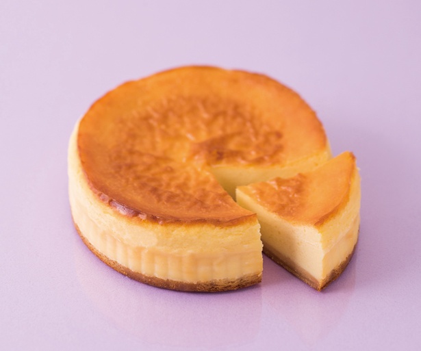 フランス産クリームチーズを使用。しっとり食感が魅力の「L(エル)チーズケーキ」1ホール1200円