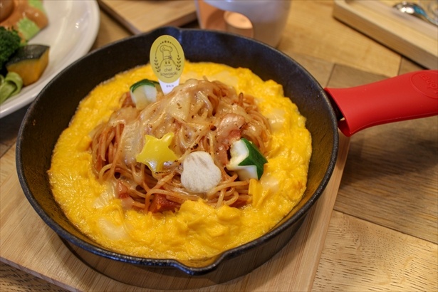 「コックカワサキのふわとろフライパンパスタ」(1480円)